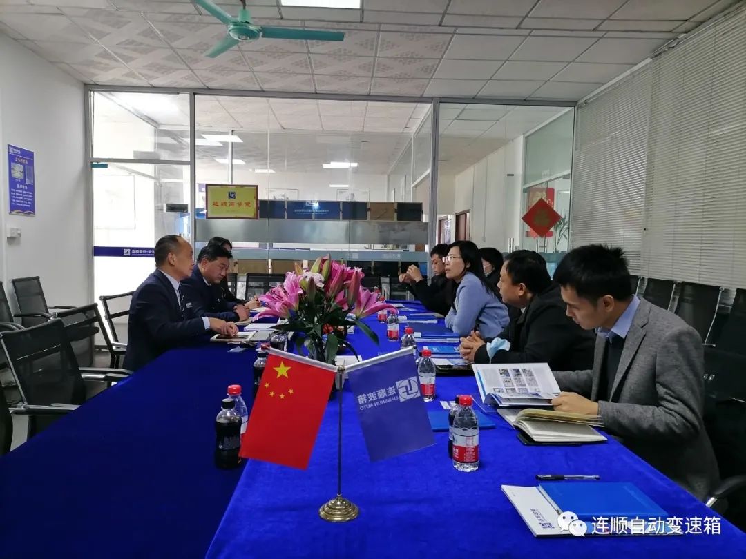 廣州市工信局齊健婷處長(zhǎng)、王謙副處長(zhǎng)、李伯準(zhǔn)一級(jí)主任科員及區(qū)科工信局來(lái)我司考察指導(dǎo)工作 